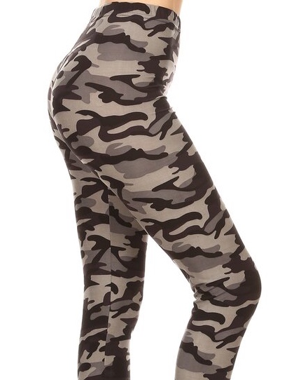 Cat Call Plus Leggings with Pockets