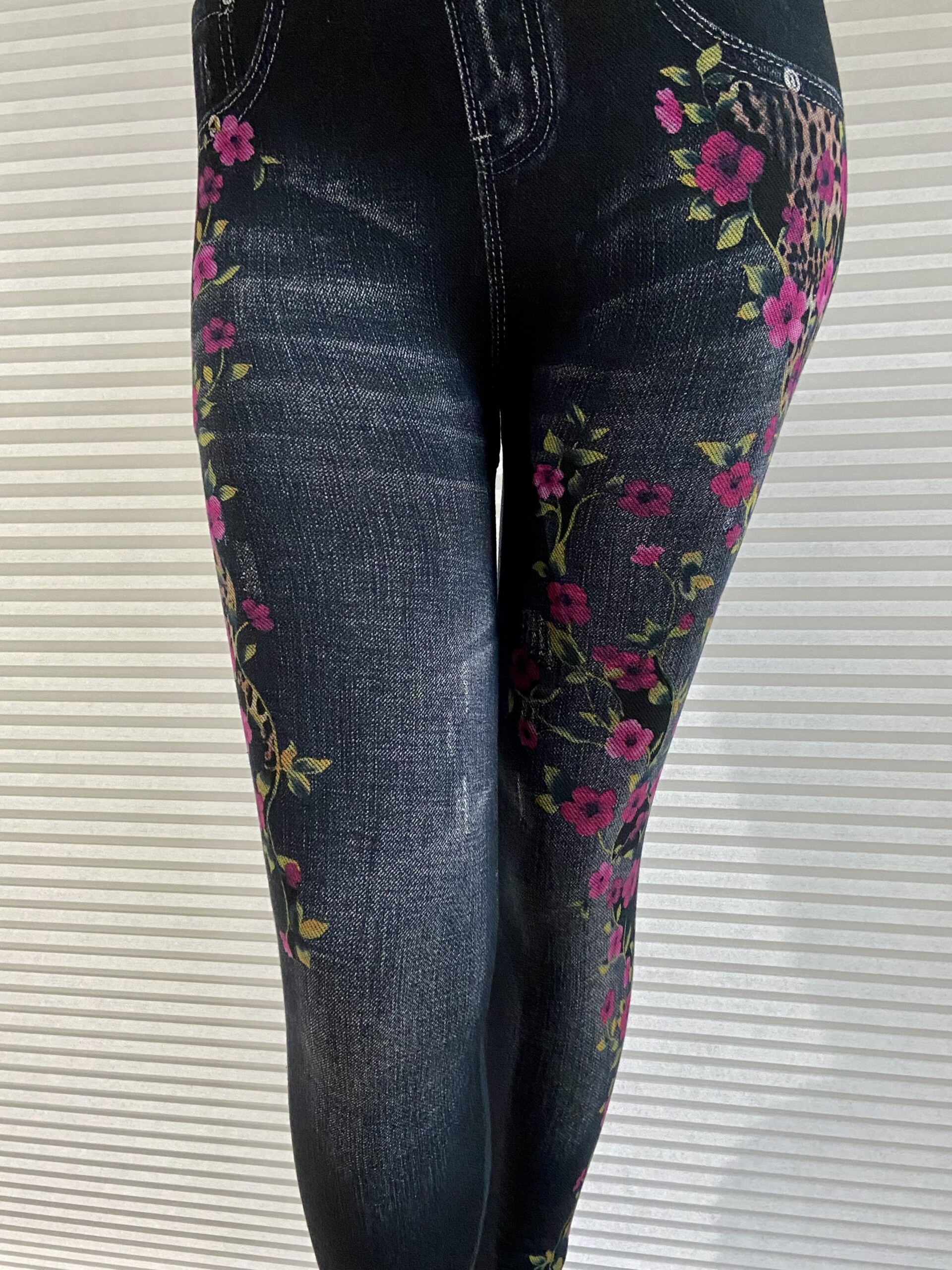 Get a Leg Up Jeggings - Grey - Red Tulip Boutique